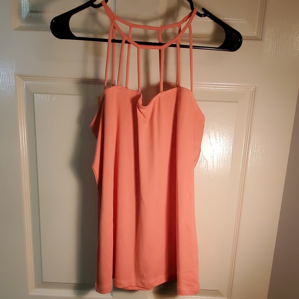 Tank top. Coral color.